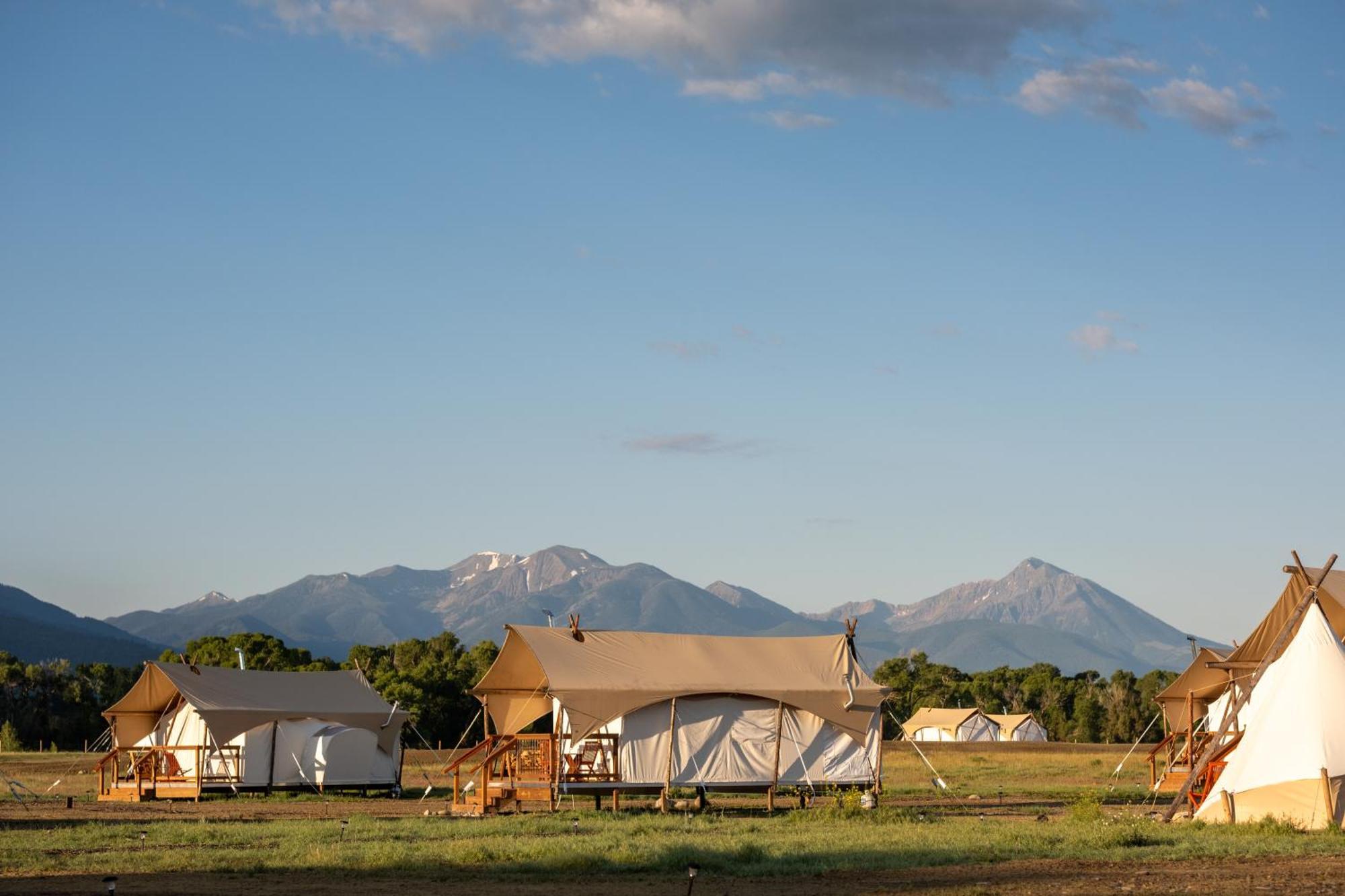 Under Canvas North Yellowstone - Paradise Valley Livingston Exterior photo
