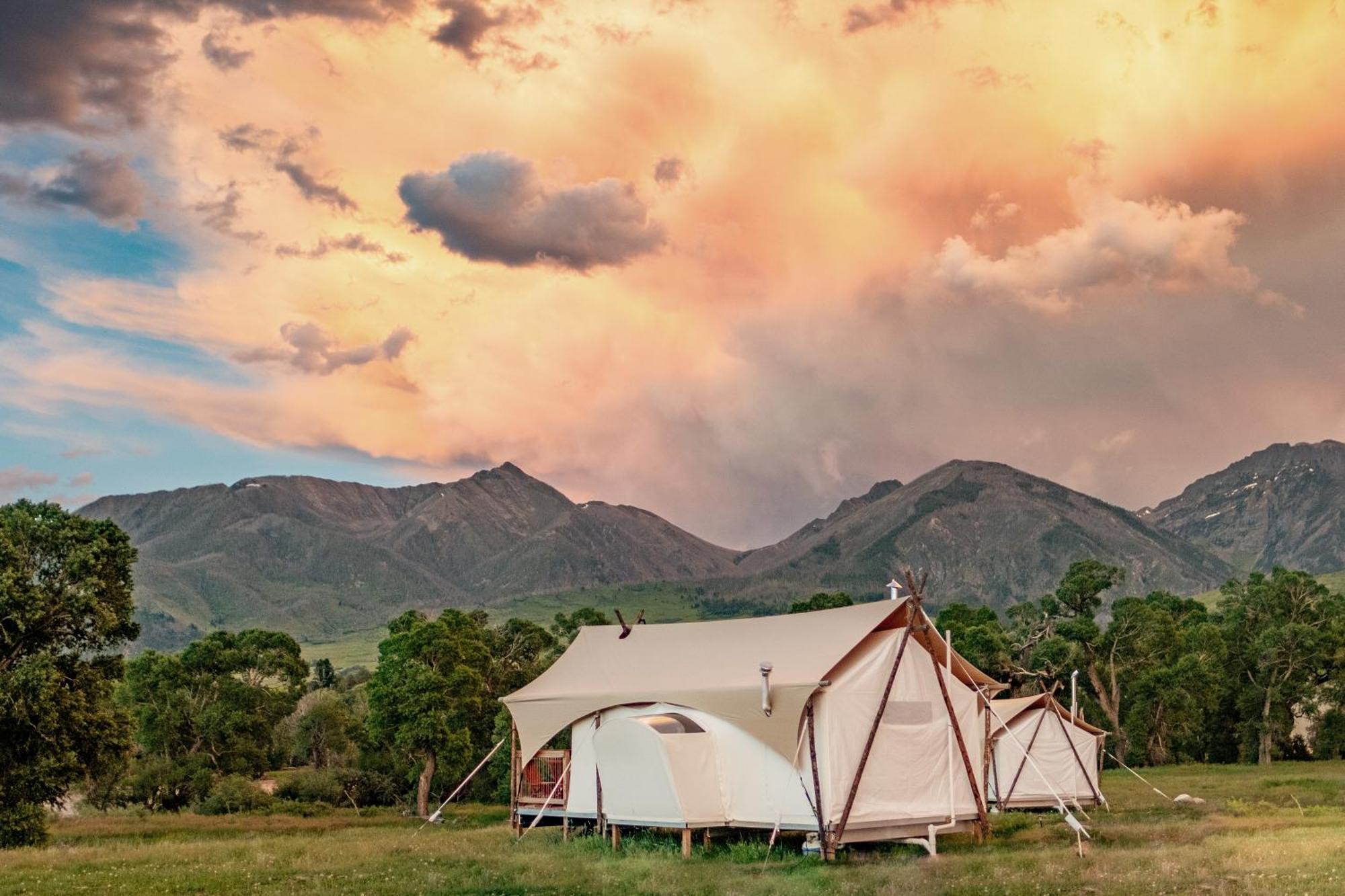 Under Canvas North Yellowstone - Paradise Valley Livingston Exterior photo